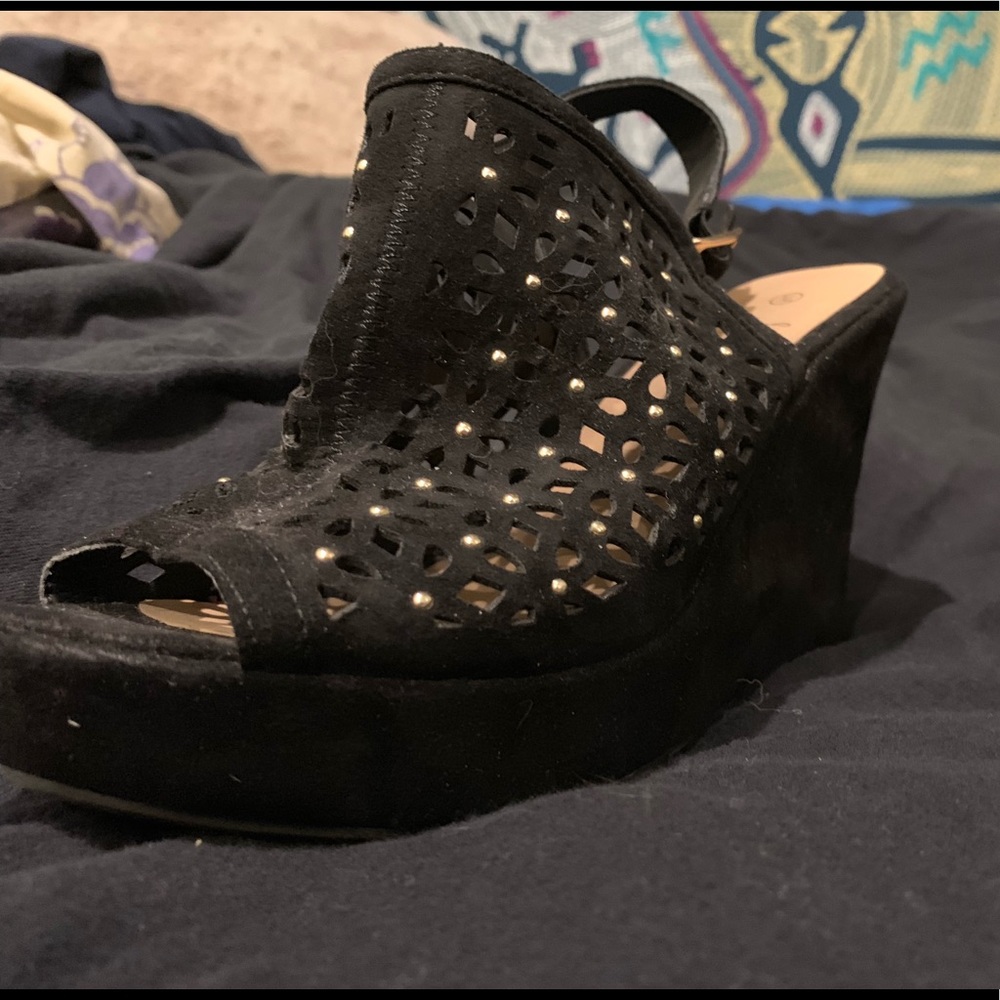 Black open toe wedges